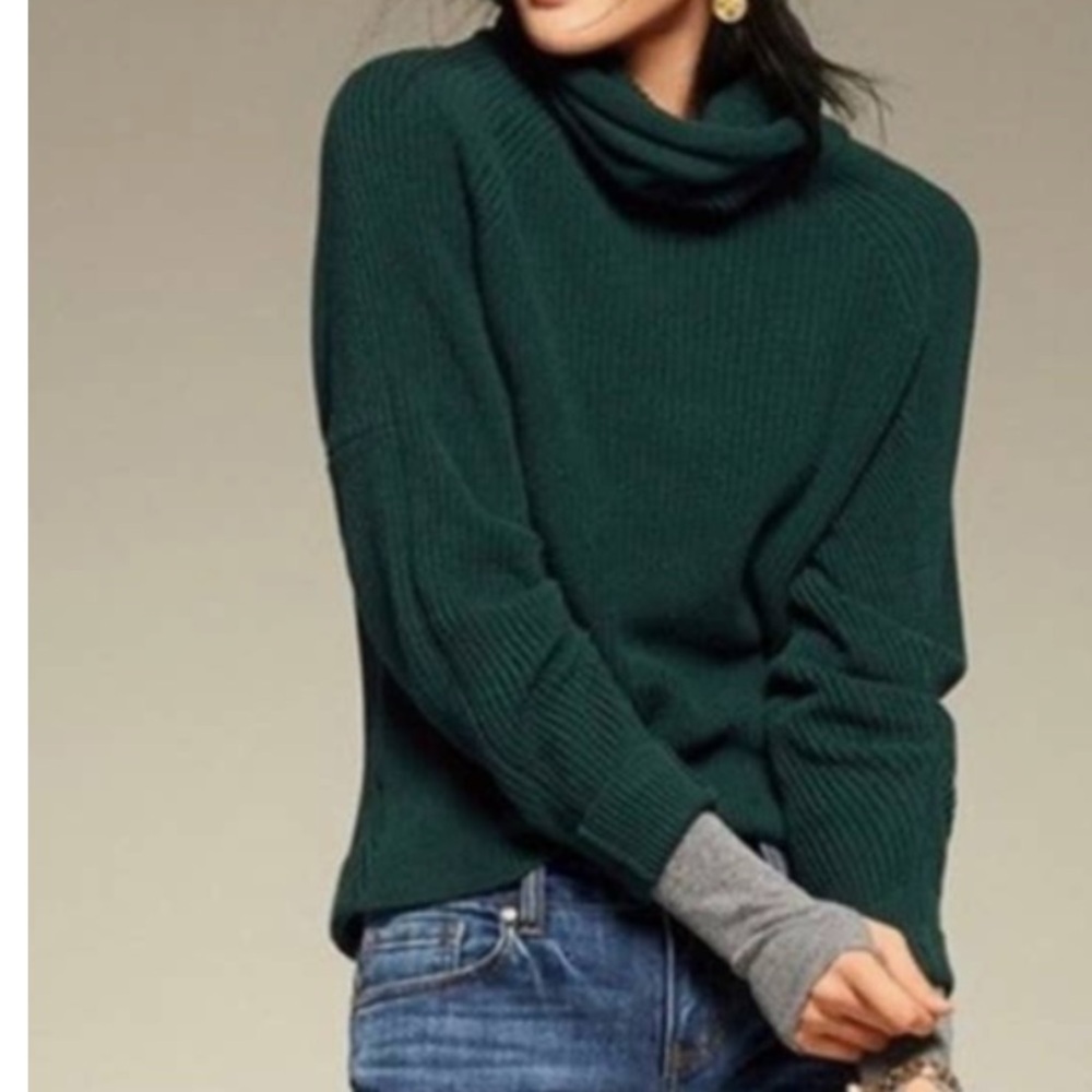 Cabi womens Style 3532 dark teal long ruched sleeves cowl neck sweater cotton.